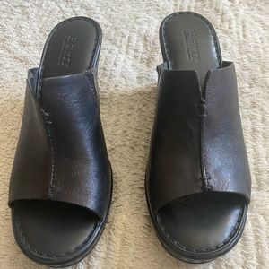Leather Born wedges size 10